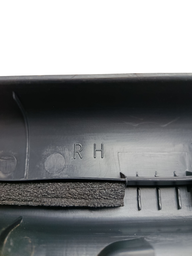 SOLEIRA INT. PORTA TRASEIRA DIR. TOYOTA CAMRY 2007 A 2011