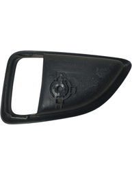 MOLDURA DA MAÇANETA INTERNA ESQUERDA HYUNDAI I30 2008 A 2012