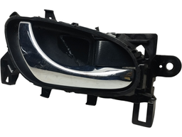 MAÇANETA PORTA DIREITA INTERNA SENTRA 2.0 16V 2014 A 2020