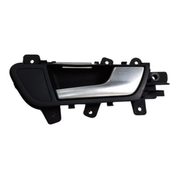 Maçaneta Porta Dianteira Direita A4 2.0 TFSI 2009 A 2015