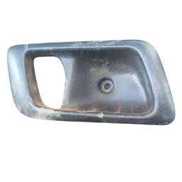 MOLDURA MAÇANETA INTERNA DIANTEIRO ESQUERDO FIAT SIENA PALIO