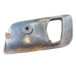 MOLDURA MAÇANETA INTERNA DIANTEIRO ESQUERDO FIAT SIENA PALIO