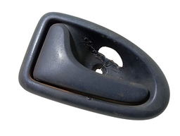  Maçaneta Interna Esquerda Clio Symbol 2000 a 2016(DETALHE)