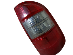 LANTERNA TRASEIRA DIREITA S10 2001 A 2011 FUME (CANTO)