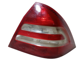 Lanterna Traseira Direita Mercedes C180 200 2001/2007 Canto
