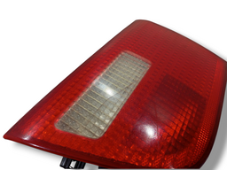 LANTERNA TRASEIRA DIREITA BMW  X5 2002 A 2006 (MALA)