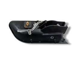 MAÇANETA INTERNA TRAS ESQUERDA X5 3.0 BMW 2001 A 2005 