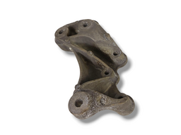 SUPORTE FIXAÇÃO COXIM LADO ESQ. CÂMBIO PRISMA ONIX 13 A 16