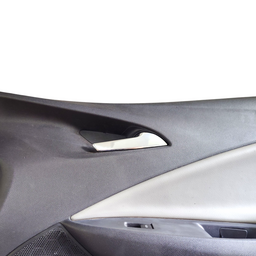 FORRO PORTA DIANTEIRA DIREITA GM ONIX PLUS 2020-2025 ORIGINA