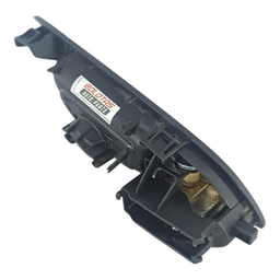 MAÇANETA INT. DIANTEIRA ESQUERDA FOCUS 14 A 19 C/FURO BOTÃO