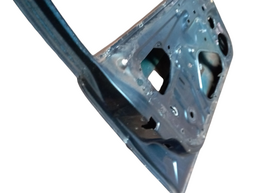 PORTA DIANTEIRA ESQUERDA VECTRA 1997 1999 A 2005