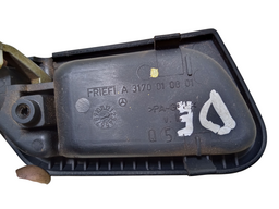 MAÇANETA INTERNA DIANTEIRA ESQUERDA MERCEDES C180 00 A 07   
