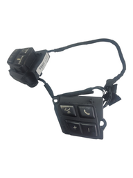 PAR BOTAO COMANDO VOLANTE BMW 130I 2008 2012  DETALHE