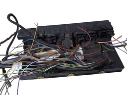 CAIXA FUSIVEIS MERCEDES C180 2000 A 2007 A203 545 47 01