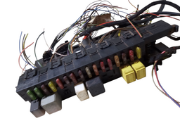 CAIXA FUSIVEIS MERCEDES C180 2000 A 2007 A203 545 47 01