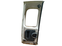 TAMPA TRASEIRA DIREITA KANGOO 2009 2010 A 2018 (COM VIGIA)