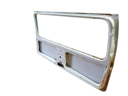 TAMPA TRASEIRA SUPERIOR KOMBI 1998 1999 A 2014