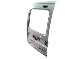 TAMPA TRASEIRA ESQUERDA KANGOO 2009 2010 A 2018 (COM VIGIA)