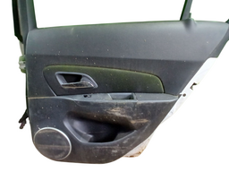 PORTA TRASEIRA DIREITA CRUZE SEDAN 2012 2013 A 2016