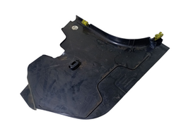 ACABAMENTO INTERNO COLUNA DIANTEIRA ESQUERDA C180 2000/2007