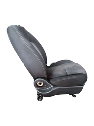 BANCO DIANTEIRO DIREITO NISSAN MARCH 2012 2013 A 2020       