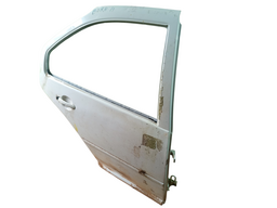 PORTA TRASEIRA DIREITA BORA 2001 2002 A 2011