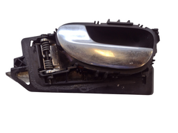 Maçaneta Int. Dianteira Traseira Esquerda Peugeot 307 01a12