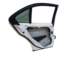 PORTA TRASEIRA ESQUERDA MERCEDES CLASSE C 180 200 250 12/14