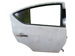 PORTA TRASEIRA DIREITA VERSA 2012 2013 A 2021