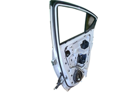 PORTA TRASEIRA DIREITA VERSA 2012 2013 A 2021