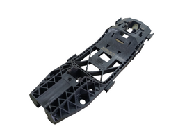 BASE/SUPORTE MAÇANETA TRASEIRA ESQUERDA POLO 2021 A 2025