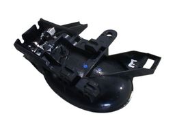 MAÇANETA INT. DIANTEIRA/TRASEIRA ESQUERD MARCH VERSA 12 A 21