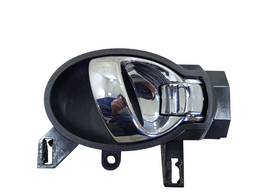 Maçaneta Int. Dianteira/Traseira Direita March Versa 12 a 21