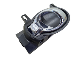 MAÇANETA INT. DIANTEIRA/TRASEIRA DIREITA MARCH VERSA 12 A 21