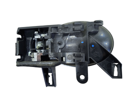 MAÇANETA INT. DIANTEIRA/TRASEIRA DIREITA MARCH VERSA 12 A 21