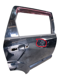 PORTA TRASEIRA DIREITA DODGE JOURNEY 2009 2018 DETALHE