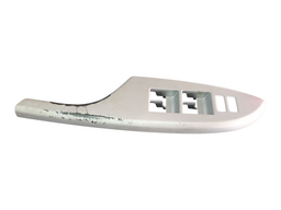 MOLDURA BOTÃO DIANTEIRO ESQUERDO COROLLA TOYOTA COROLLA 2008