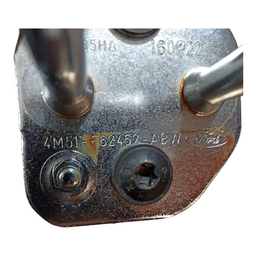 BATENTE ENCOSTO BANCO TRASEIRO FOCUS 4M51F62452 09 A 19