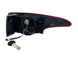 LANTERNA TRASEIRA ESQUERDA OUTLANDER 2016 A 2022 ( CANTO )