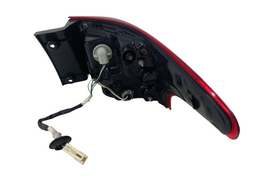 LANTERNA TRASEIRA ESQUERDA OUTLANDER 2016 A 2022 ( CANTO )