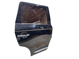 PORTA TRASEIRA DIREITA OUTLANDER 2016 A 2022 C/DETALHE