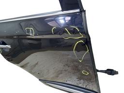 PORTA TRASEIRA DIREITA OUTLANDER 2016 A 2022 C/DETALHE