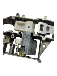 SUPORTE MACANETA TRASEIRA ESQUERDA PEUGEOT 208 2008 2016