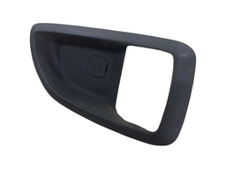 MOLDURA MAÇANETA INTERNA PORTA DIANTEIRA L.E TUCSON 2008/16