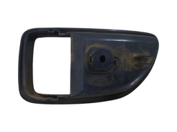 MOLDURA MAÇANETA INTERNA PORTA DIANTEIRA L.E TUCSON 2008/16