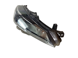 FAROL LADO DIREITO KICKS 2022/2025