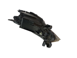 FAROL LADO DIREITO KICKS 2022/2025