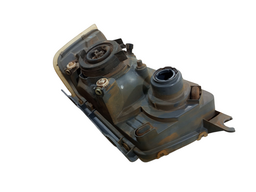 FAROL DIREITO RANGER 2005 A 2009 FUME