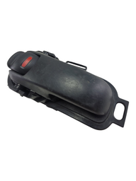 MACANETA INTERNA DIANTEIRA DIREITA NISSAN TIIDA 2008 2013