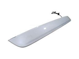 MOLDURA DAS LUZES DE PLACA KICKS 2017/2024